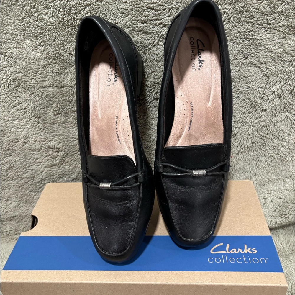 Clarks Women's Classic Black Flats